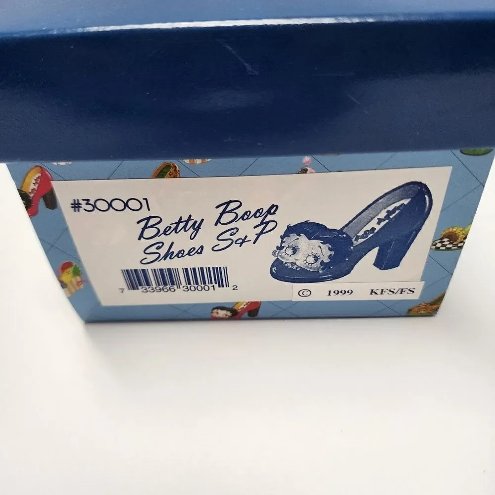 Betty Boop Vintage Shoes Salt and Pepper Shakers